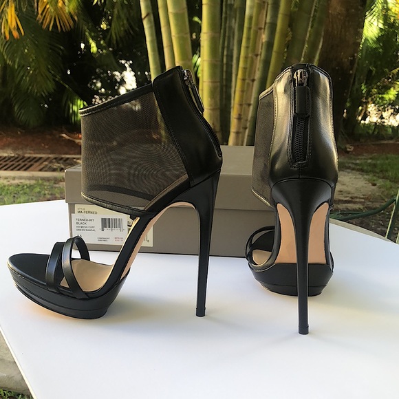BCBG MaxAzria  Black Platform Sandals - Picture 4 of 10
